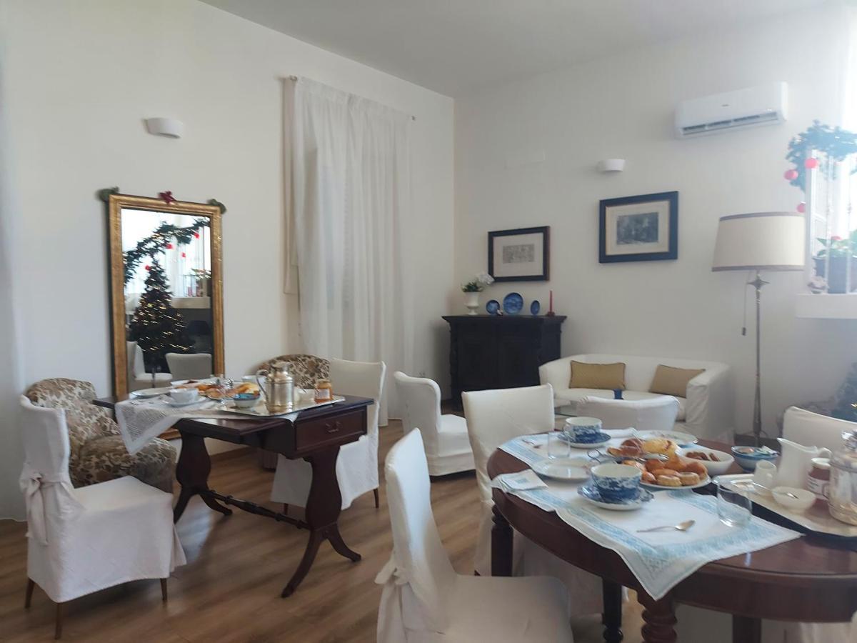 B&B Palazzo Merello Cagliari Eksteriør billede